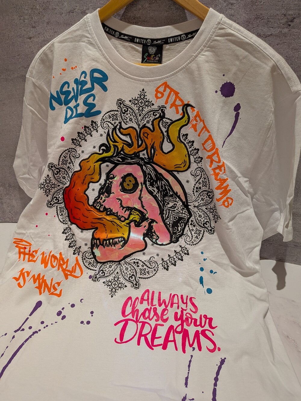 Switch Remarkable XL - Limited Edition Graphic T-Shirt - Short Sleeve Tee